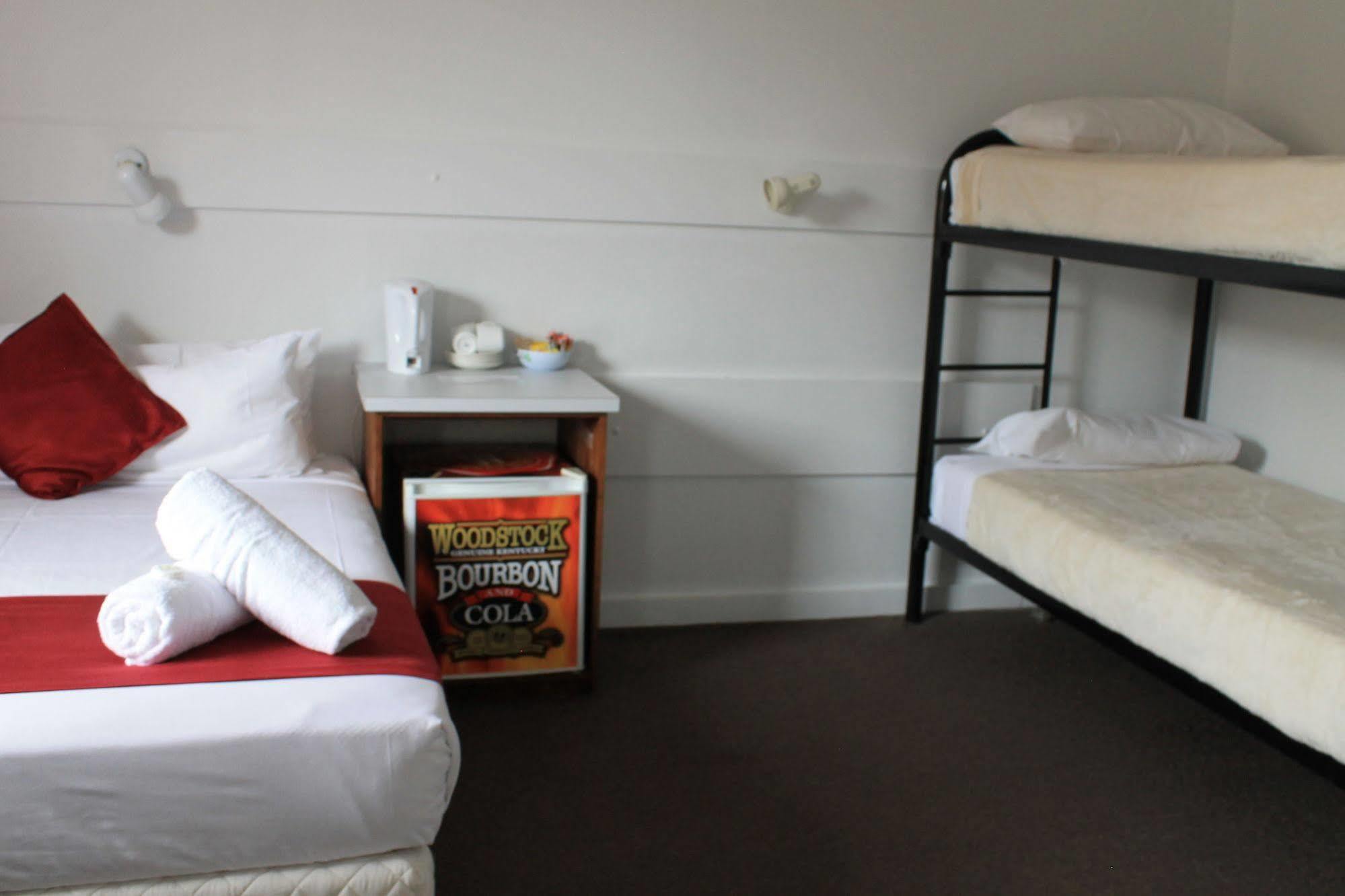 Hotel Beach House Nambour Exterior foto